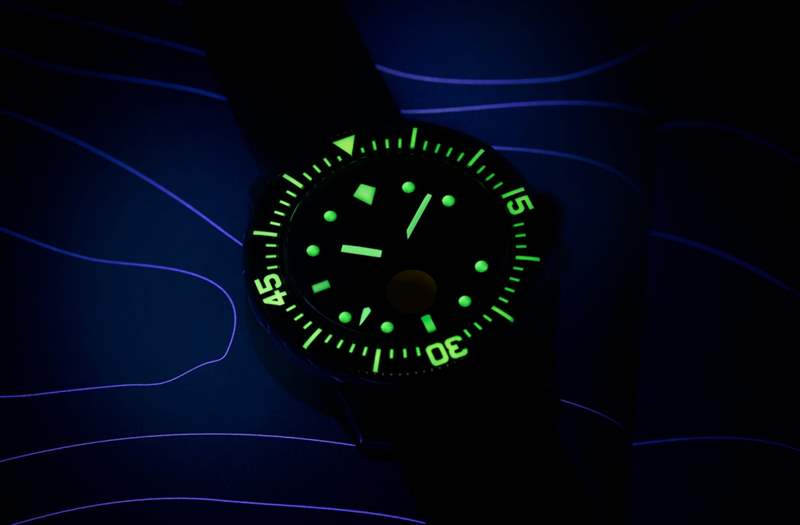 寶珀Blancpain Fifty Fathoms No Rad|讓經(jīng)典設(shè)計(jì)回歸的搶眼之作-復(fù)刻表