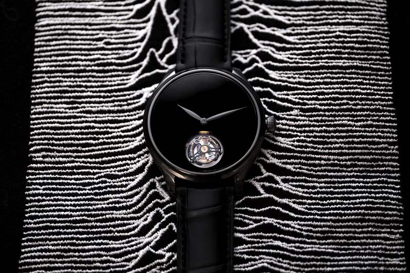 亨利慕時(shí)H. Moser & Cie Vantablack純黑表盤手表2327-0222-復(fù)刻表