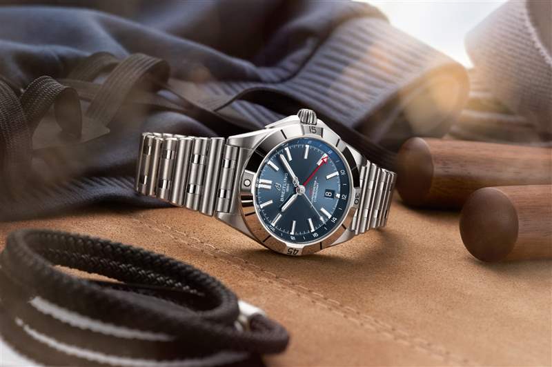 Breitling航空經(jīng)典N(xiāo)avitimer70周年聯(lián)乘國(guó)泰GMT腕表限量200枚-復(fù)刻表