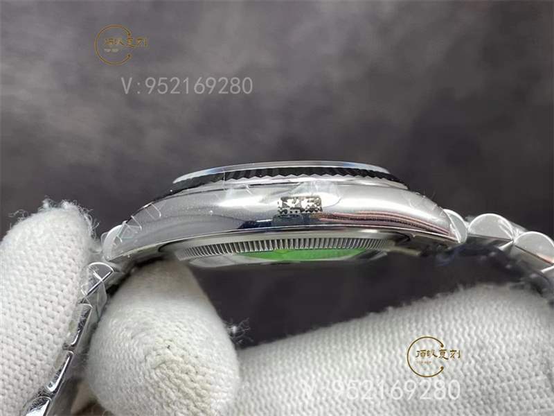 VS廠勞力士新品推薦-VS廠36mm日志棕櫚葉綠盤腕表做工評(píng)測-復(fù)刻表