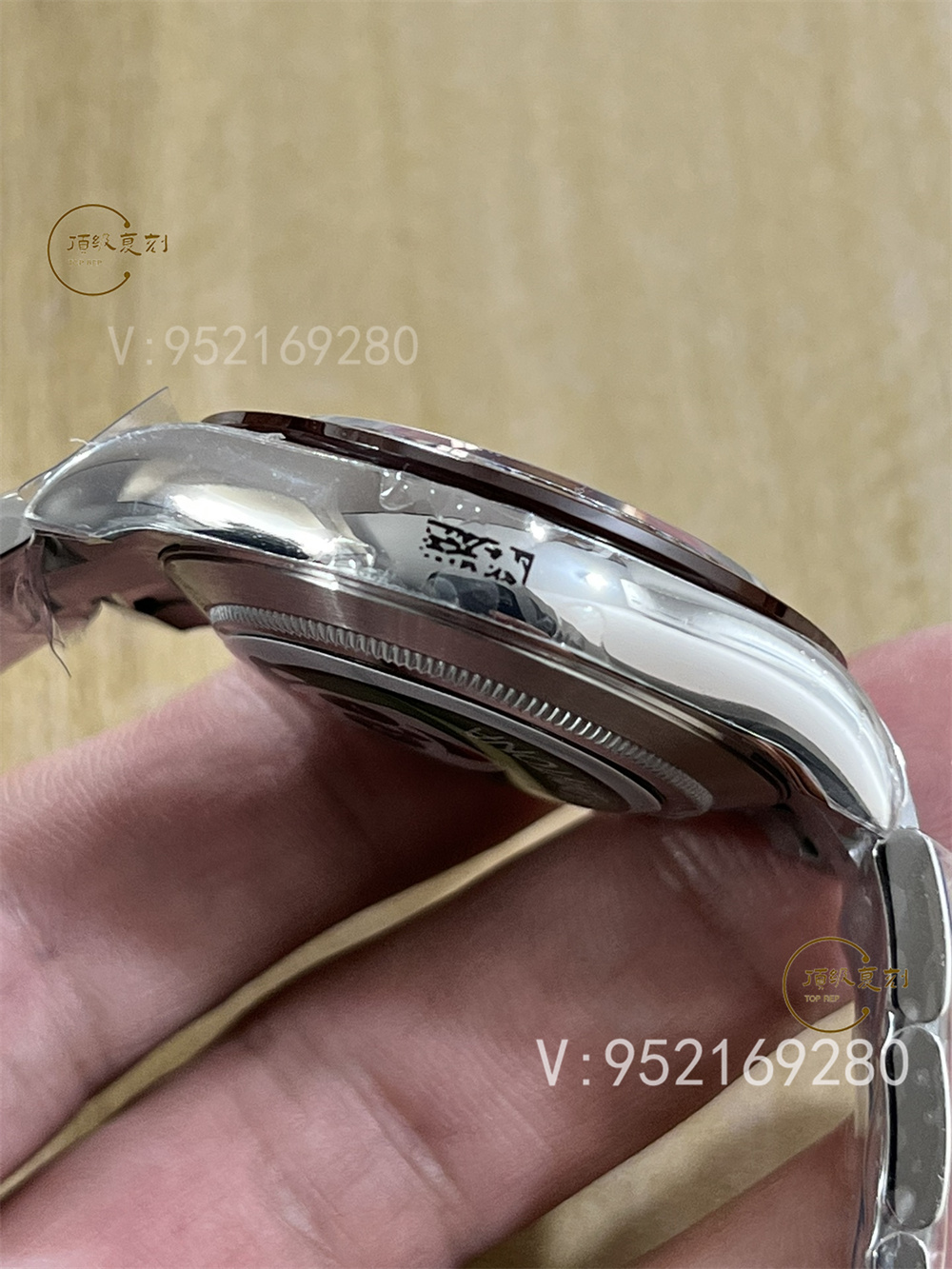 BT廠冰藍(lán)迪值得入手嗎,BT廠勞力士冰藍(lán)迪和正品對比有破綻嗎-復(fù)刻表