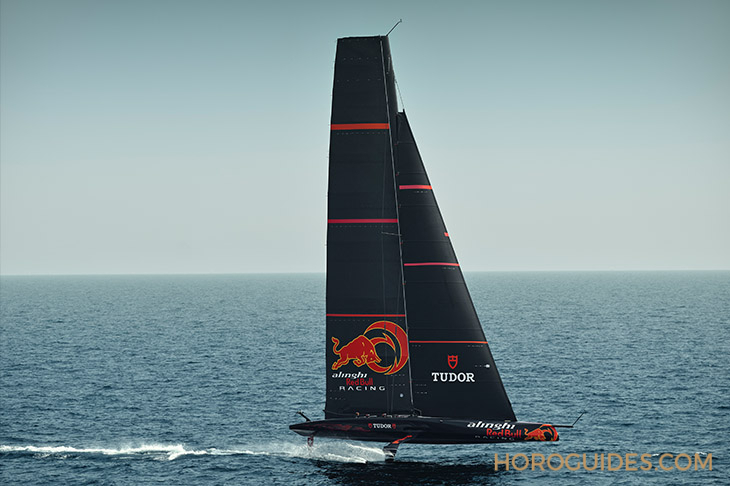 TUDOR - 帝舵第一款碳復合材質(zhì)腕表TUDOR Pelagos FXD，是否會成為勞力士試金石？