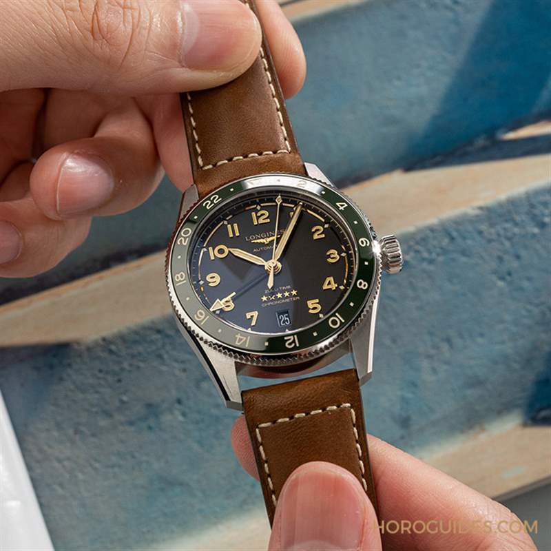 LONGINES - 為此地與彼時，都鍍上Golden Hour：浪琴表Spirit Zulu Time，新增18K黃金細(xì)節(jié)