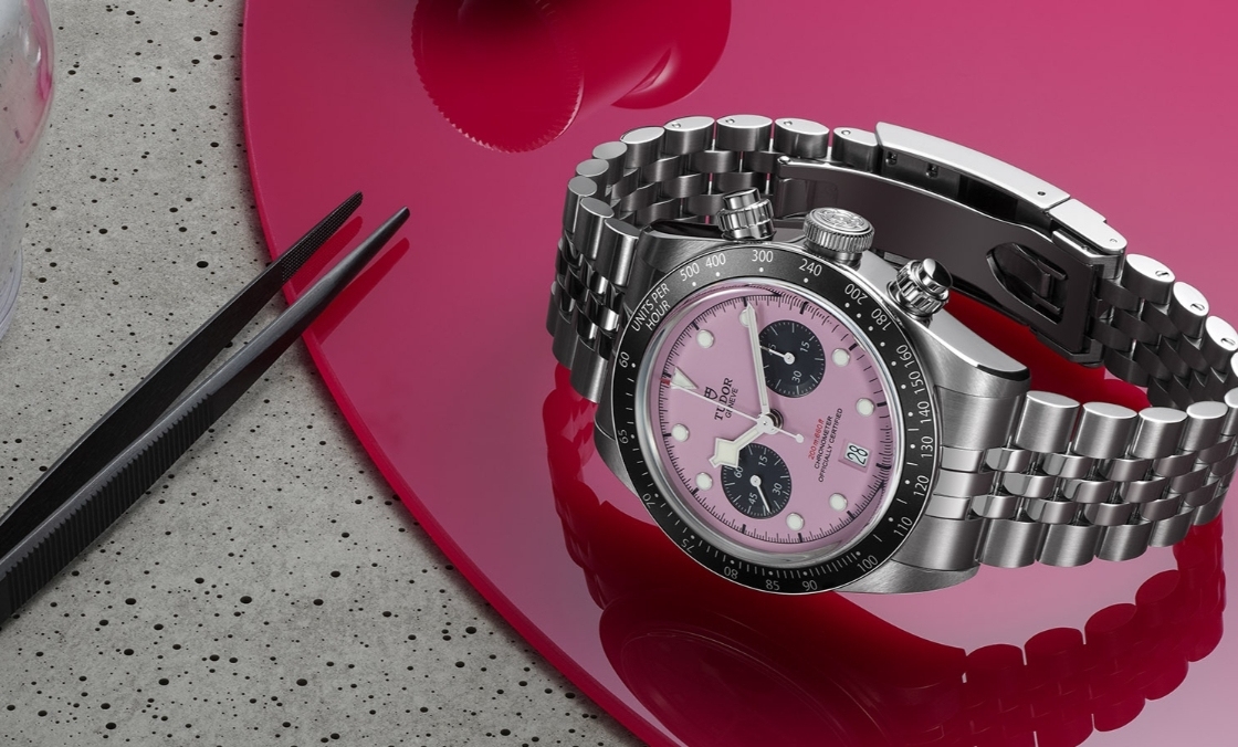 TUDOR - 顛覆傳統(tǒng)的粉紅熊貓！帝舵表TUDOR 發(fā)表Black Bay Chrono 'Pink'粉紅表盤計時碼表