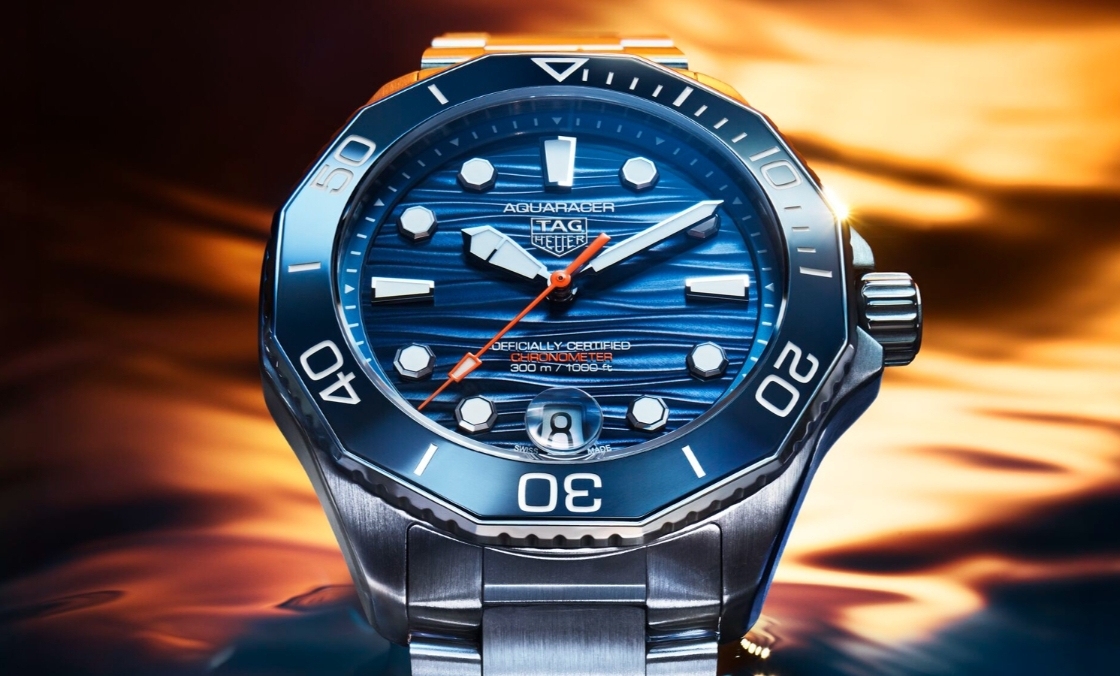 TAG HEUER - 潛水猛將升級！TAG HEUER推出全新Aquaracer Professional 300日期腕錶與GMT腕錶