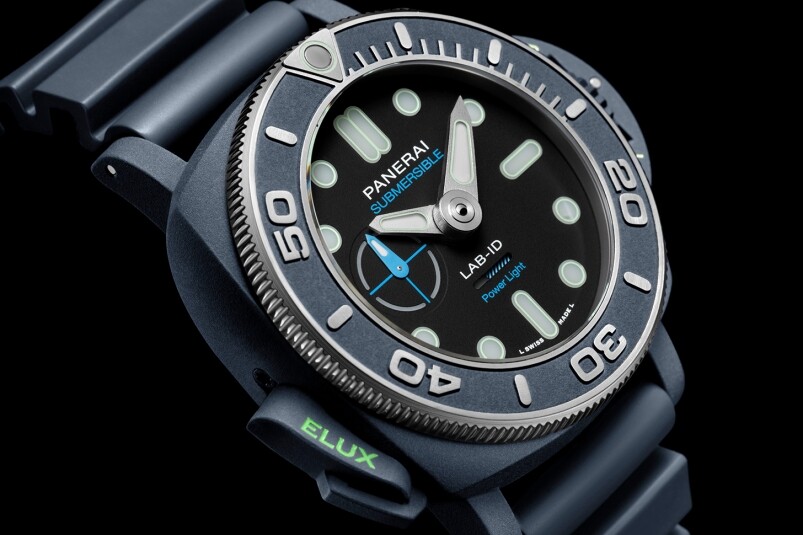 夜光功能新高度！ Panerai全新Submersible Elux LAB-ID腕表 以純機械一鍵開關發(fā)光系統(tǒng)